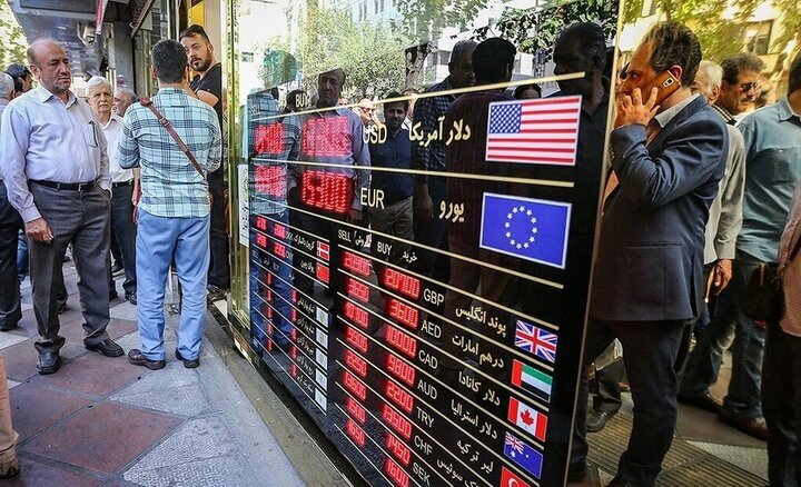 انتقاد وزیر اقتصاد از بانک مرکزی برای راه اندازی تالار دوم ارز