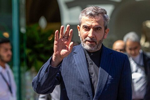 علی باقری از لاریجانی پُست گرفت